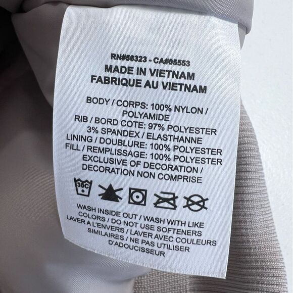 Nike Women's Air Therma-Fit "Sport Spice" Bomber Jacket - Picture 9 of 16